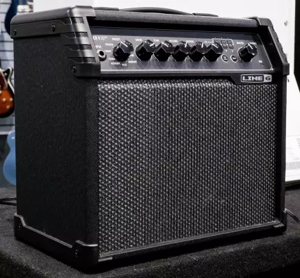 Line 6 - Spider V MkII 20w 1x8'' Combo 3